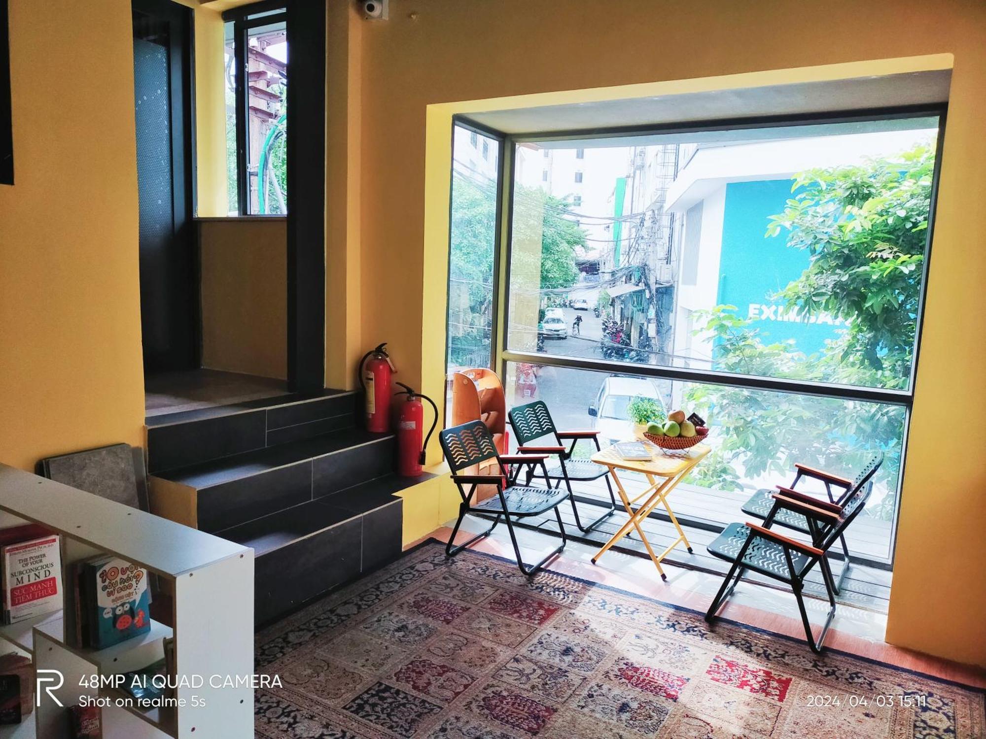 Shusimi House & Boutique Near Tan Son Nhat Airport Khách sạn hẻo lánh *