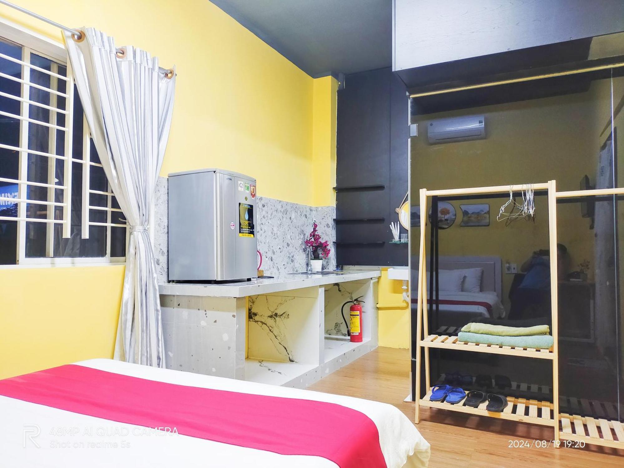 Khách sạn hẻo lánh Shusimi House & Boutique Near Tan Son Nhat Airport *
